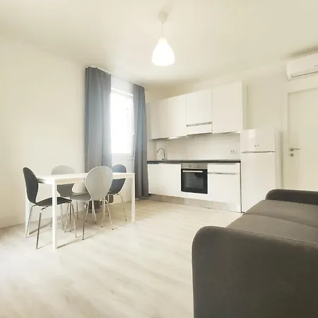 Volta - Appena Ristrutturato - 100 Mt Da Piazza Mazzini Appartamento *